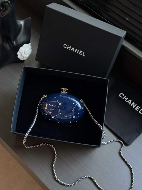 Picture of Chanel Handbags _SKUfw241230337fw